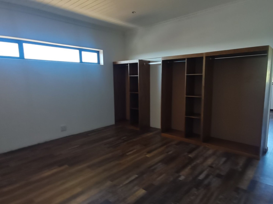 5 Bedroom Property for Sale in Royalston Residential Estate and Wildlife Reserve Eastern Cape